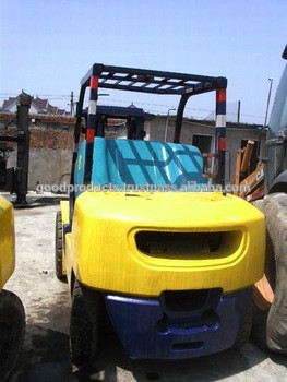 Used komatsu forklift 4 ton, FD40 , triplex stage, 3 stage, Original from Japan